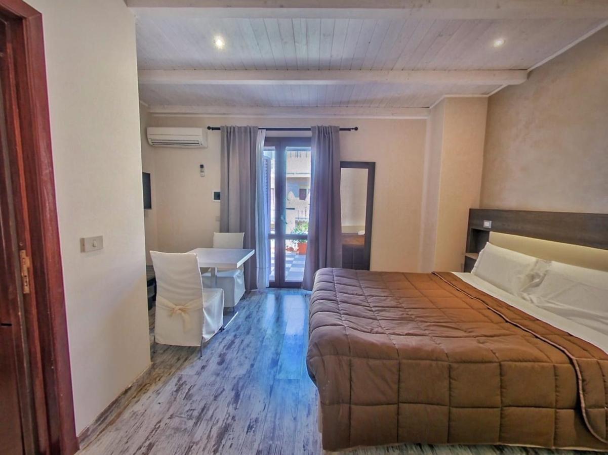 Kunesias B&B Чинизи Екстериор снимка