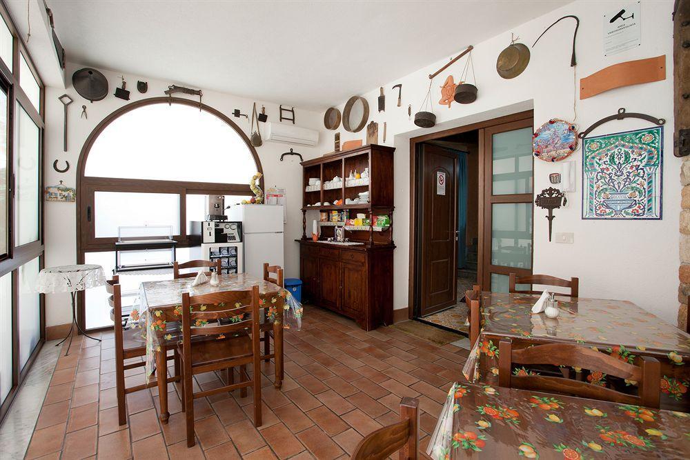 Kunesias B&B Чинизи Екстериор снимка