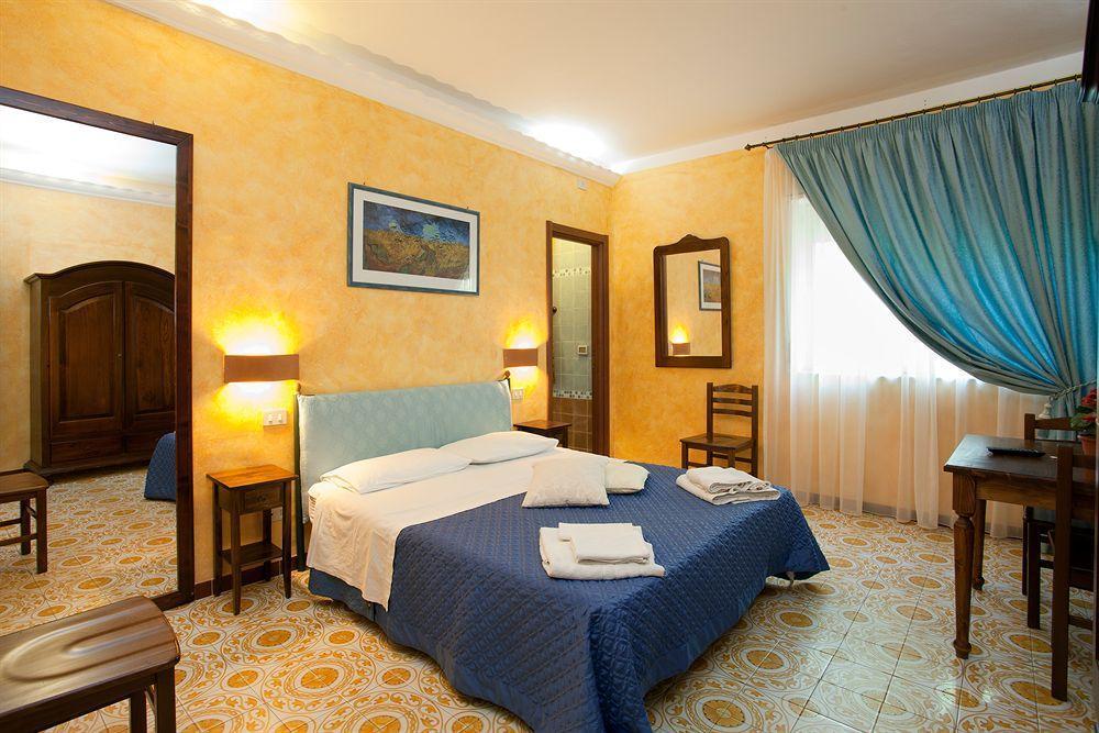 Kunesias B&B Чинизи Екстериор снимка